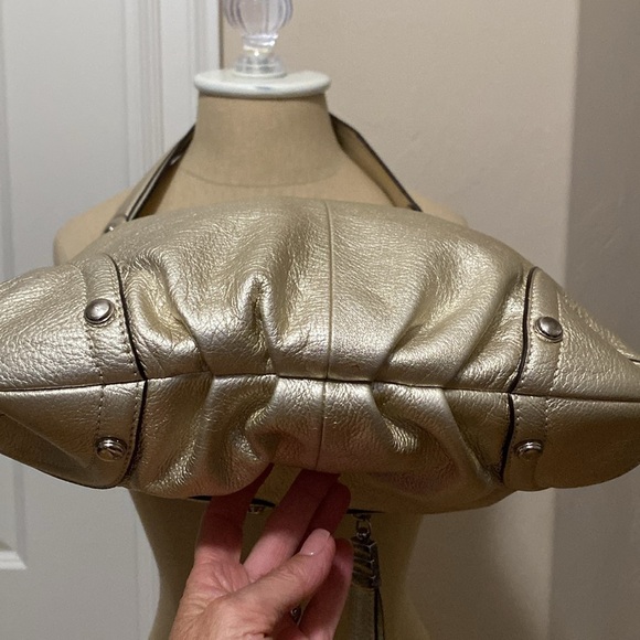 B.Makowsky | EUC Champagne Gold Metallic Leather Shoulder Bag Women’s Retro 90’s - Picture 5 of 11